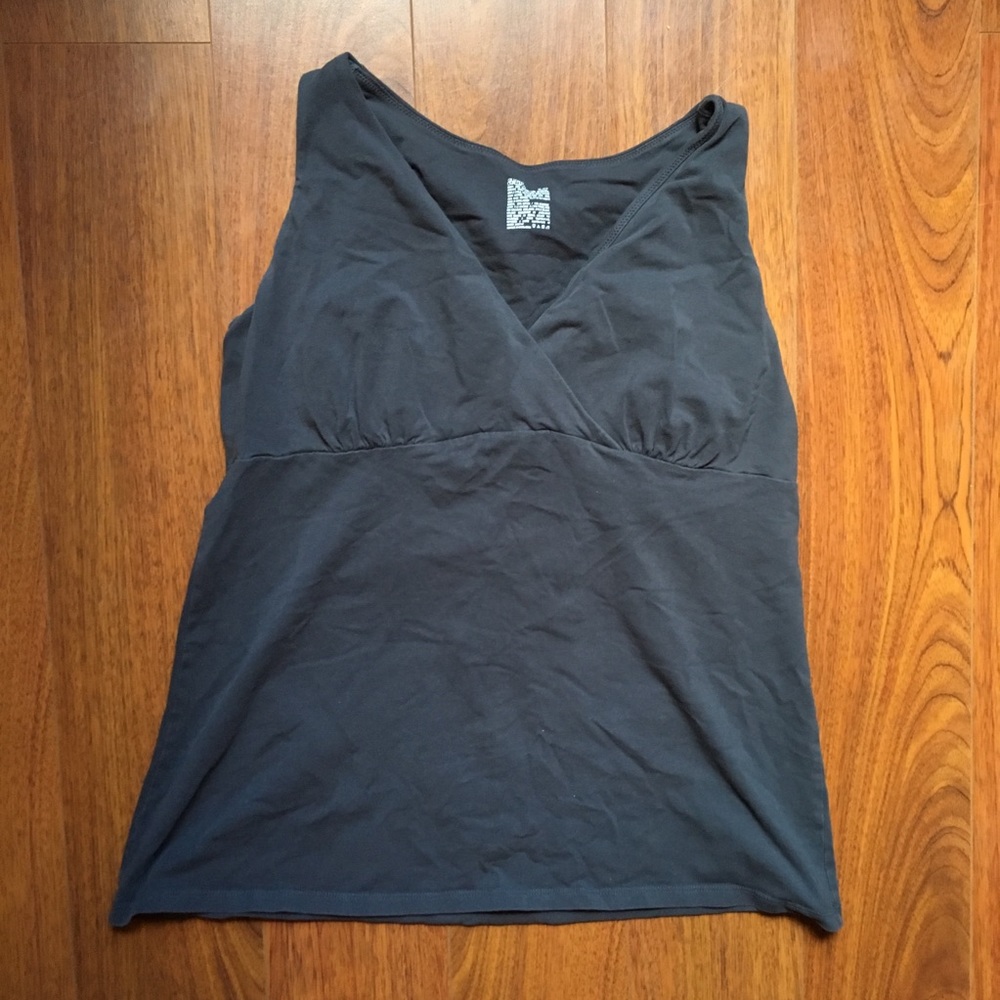 Gillian O’Malley nursing tank XL